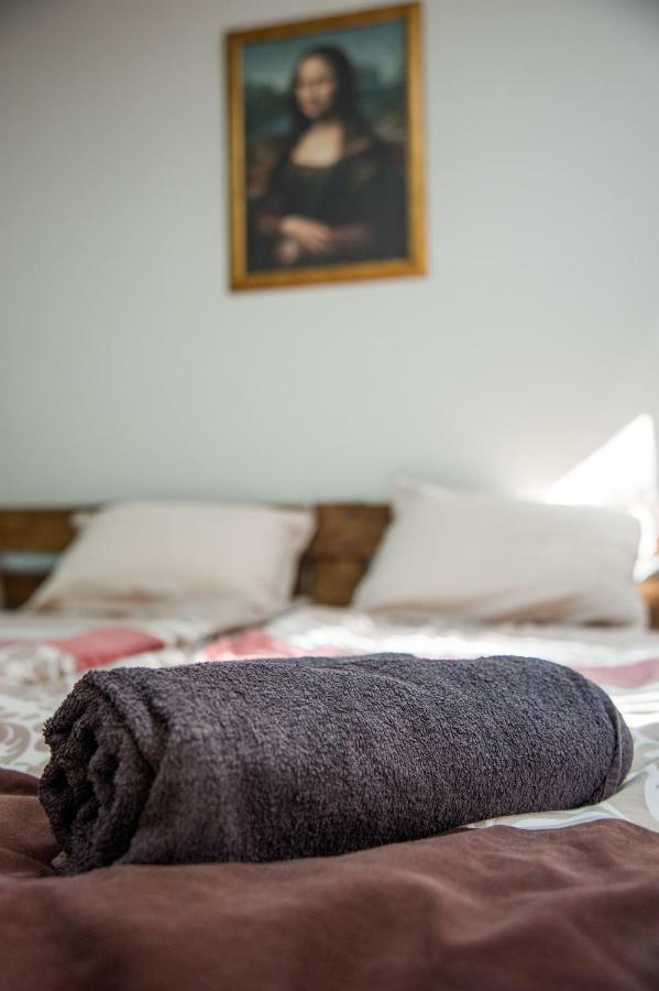 Hot Spot Apartments Sofia Bagian luar foto