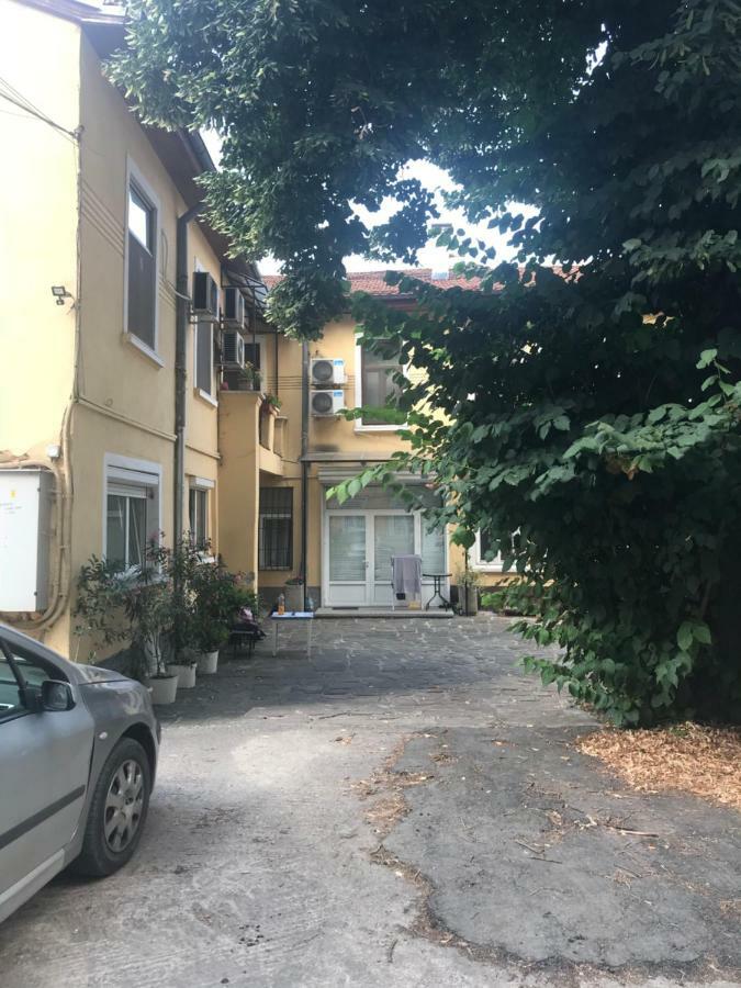 Hot Spot Apartments Sofia Bagian luar foto